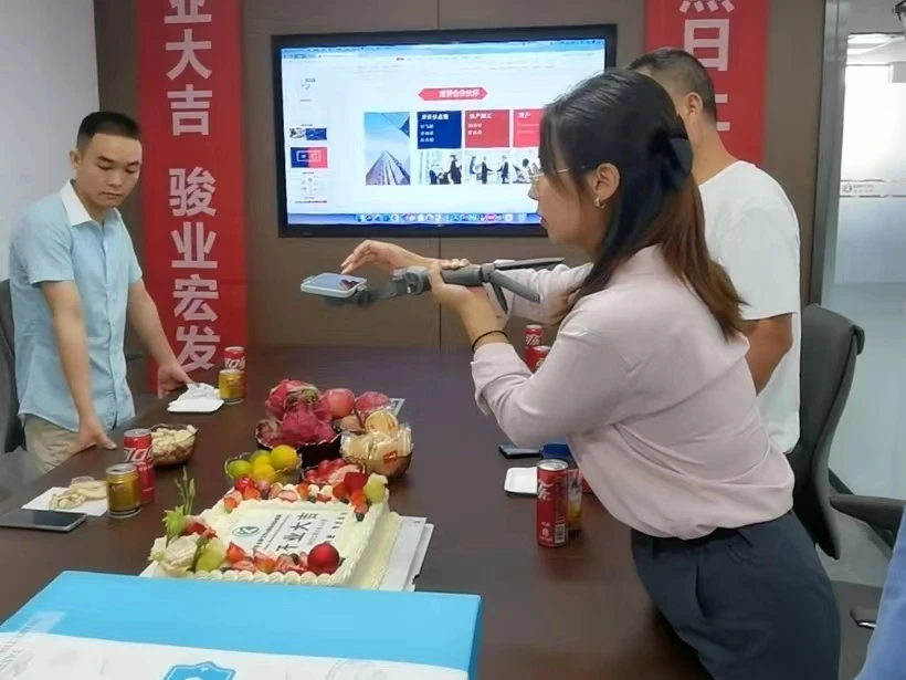 kintai moves to a new workplace 2.jpg